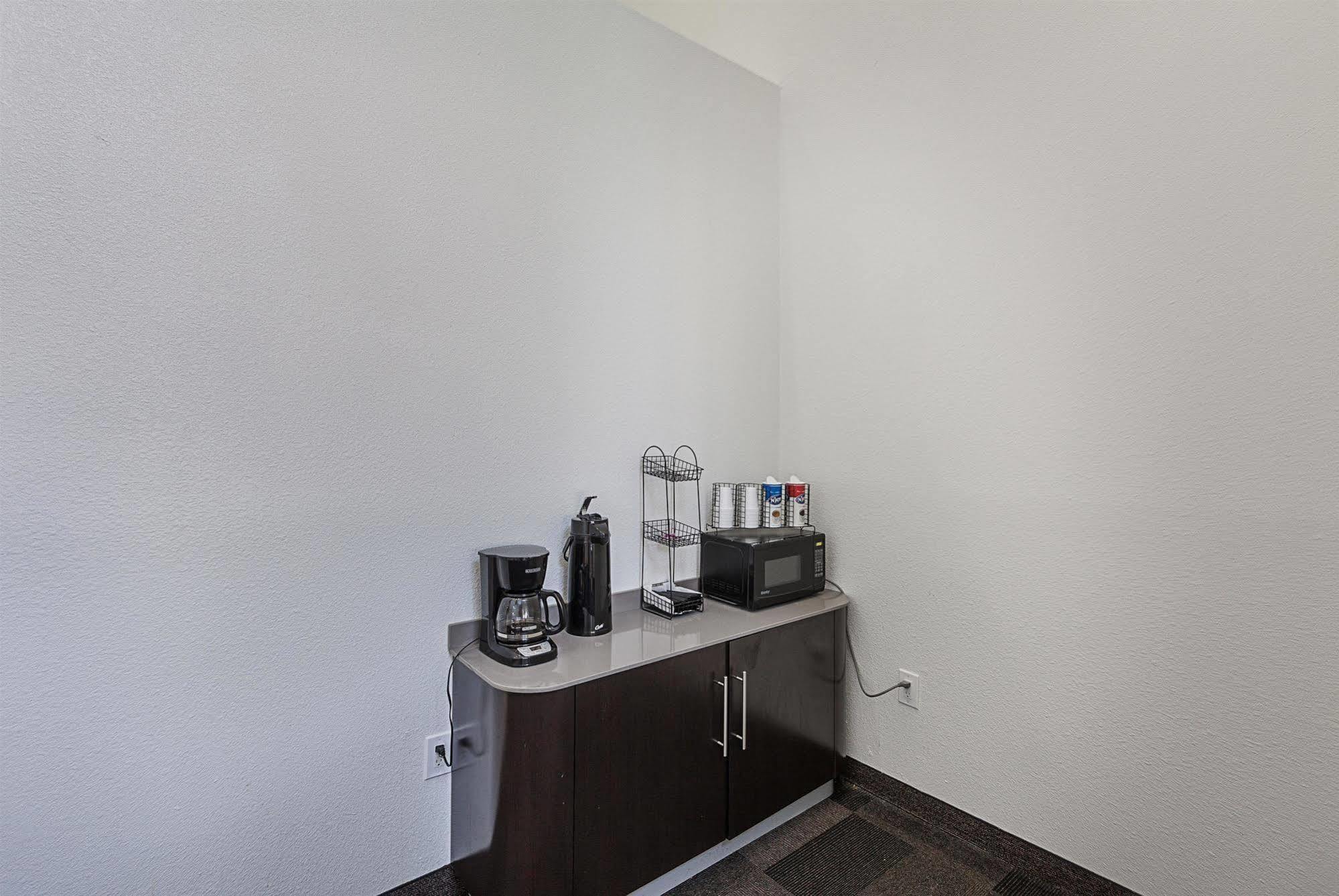 6-bedford, Tx - Worth Hotel 2*